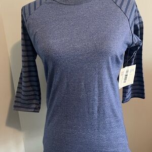 LuLaRoe Heathered Blue Long Sleeve Top